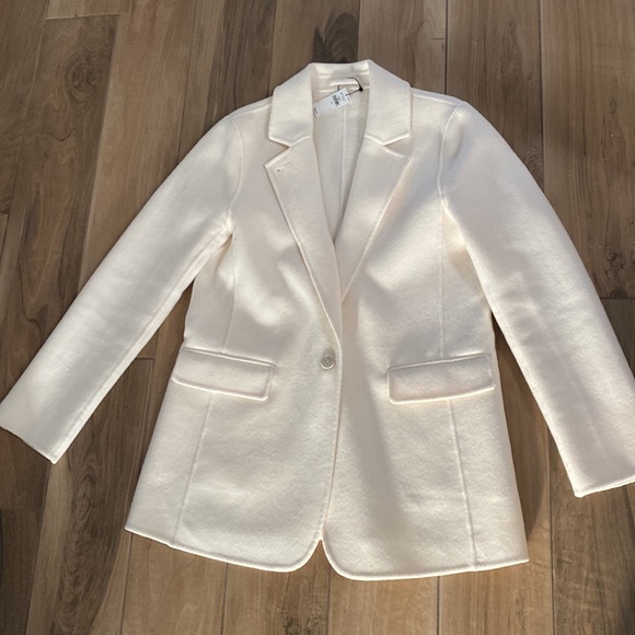 BANANA REPUBLIC Unlined Double-Faced Jacket in White - Picture 10 of 15